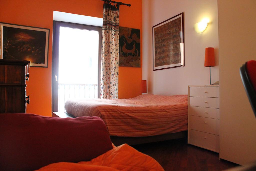 B&B&Courtesy Roma Rom bilde